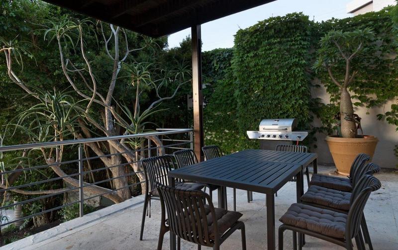 4 Bedroom Property for Sale in Camps Bay Western Cape